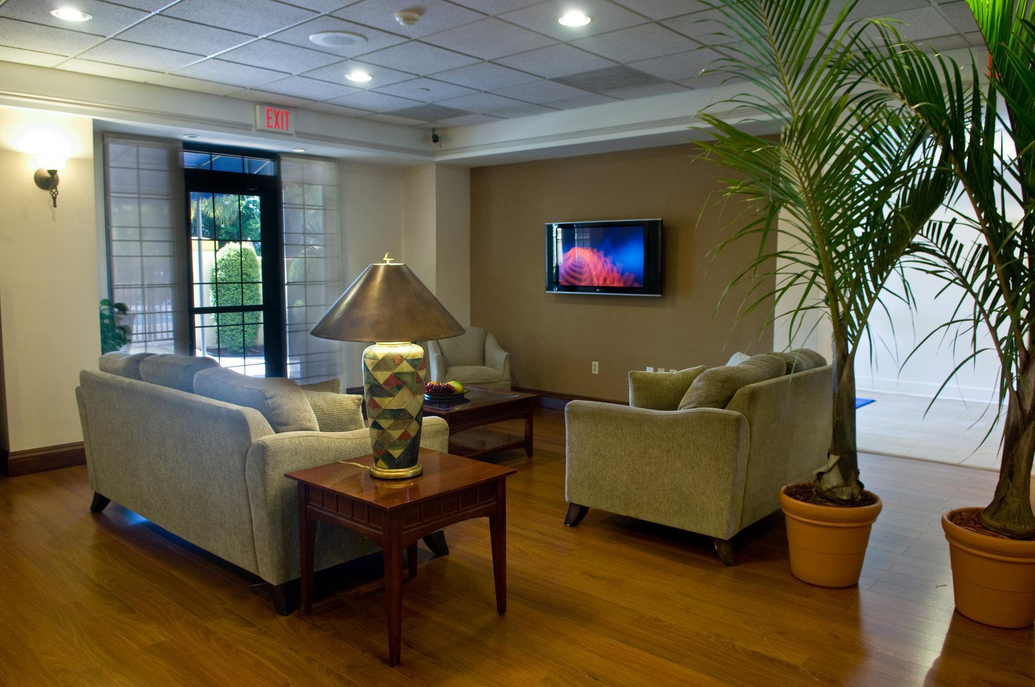 Holiday Inn Express Hotel & Suites Miami - Hialeah By Ihg Экстерьер фото