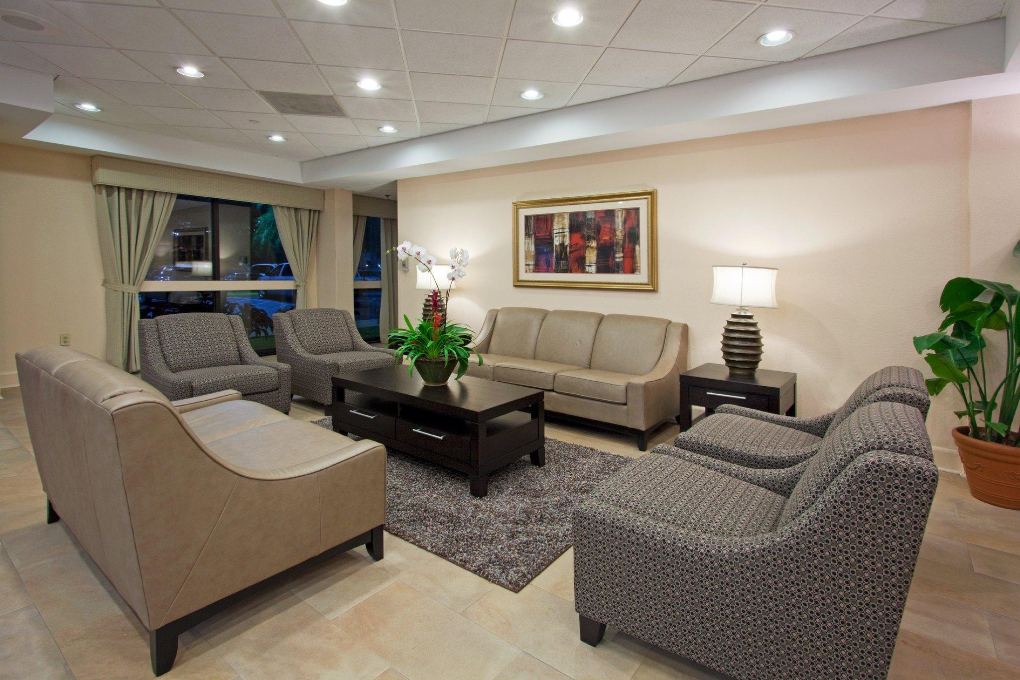 Holiday Inn Express Hotel & Suites Miami - Hialeah By Ihg Экстерьер фото